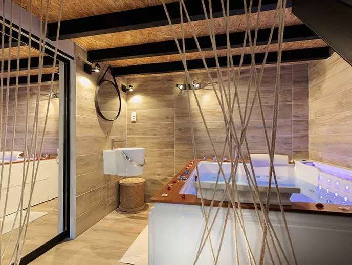 Présentation suite Arenas avec jacuzzi privé
