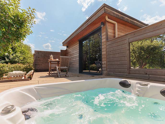 Nuit romantique avec jacuzzi dans le Gard